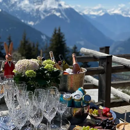 Artsy Luxurious Ski-in-out-chalet Horská chata Bagnes