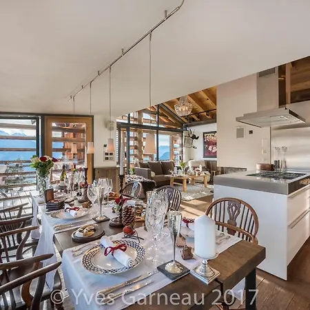 Horská chata Artsy Luxurious Ski-in-out-chalet *