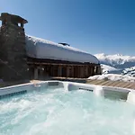 Artsy Luxurious Ski-in-out-chalet Chalet *